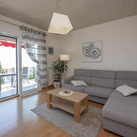 Villa Tomic Apartment Mia Near The Sea Opatija